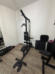 Lat Pulldown Machine / Home Gym