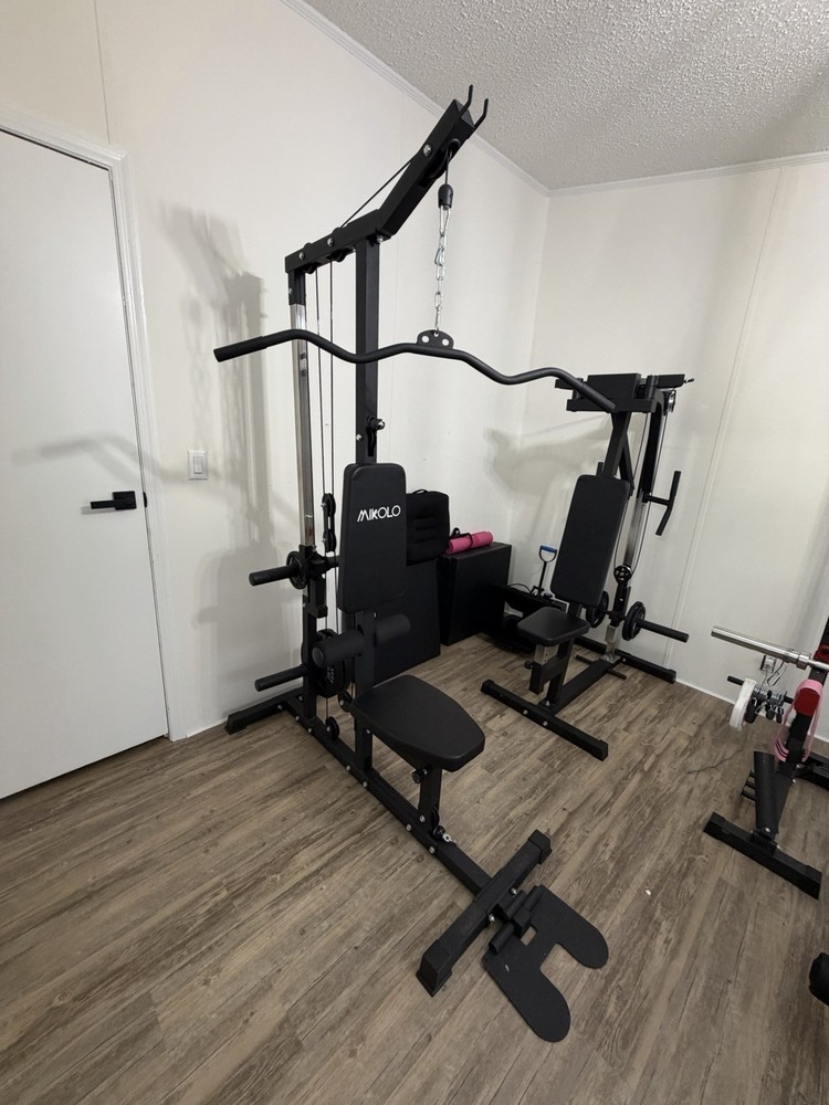Lat Pulldown Machine / Home Gym