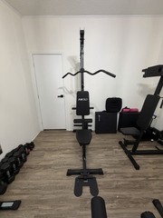 Lat Pulldown Machine / Home Gym