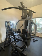 BODY SOLID- G5S- HARDLY USED,PRISTINE CONDITION FULL BODY WORKOUT IN HOME GYM.