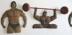 ANTIQUE IRON BODY BUILDER ADVERTISEMENT SIGNS WALL DECORATION GYMNASIUM .
