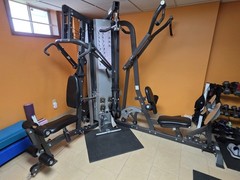 Hoist Adjustable Home Gym Multi-Station Chest Press/Lat Pulldown/Leg Ext, Stack