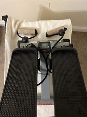 Sunny Health & Fitness. Mini Stepper w/Resistance Bands. Non Slip Pedals